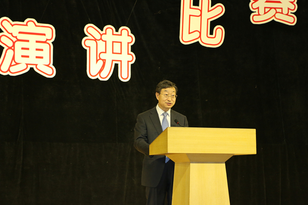 校党委副书记、常务副校长安胜利致辞