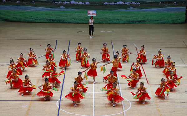 第三名:土木工程学院代表队