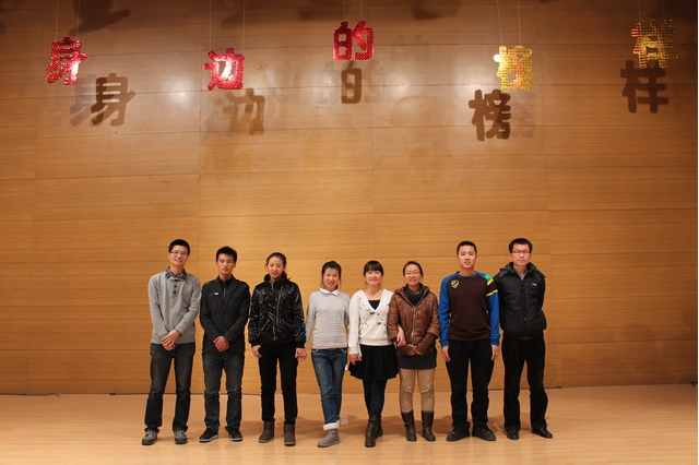 beat365英国官方网站2012优秀学生事迹报告会